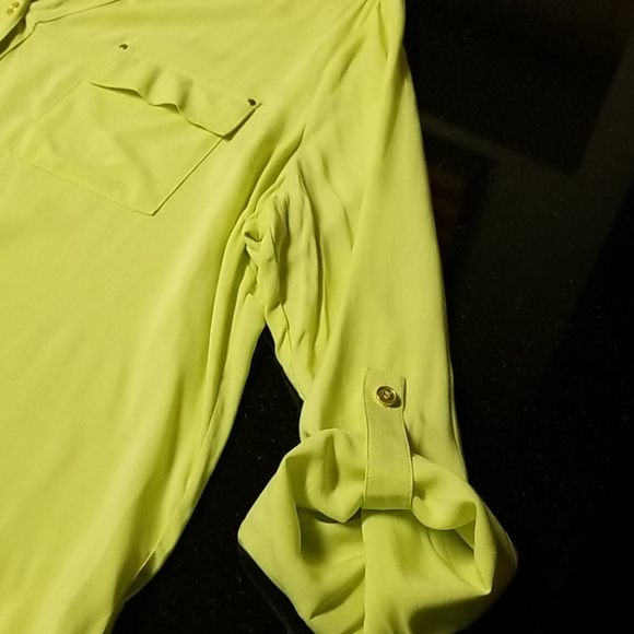 Signature Studio Blouse - Picture 4 of 8